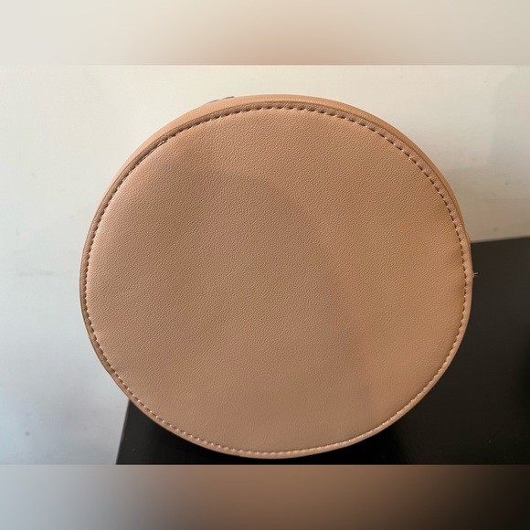 Studio Ghibli Kiki's Delivery Service Basket Crossbody Bag - Picture 7 of 8